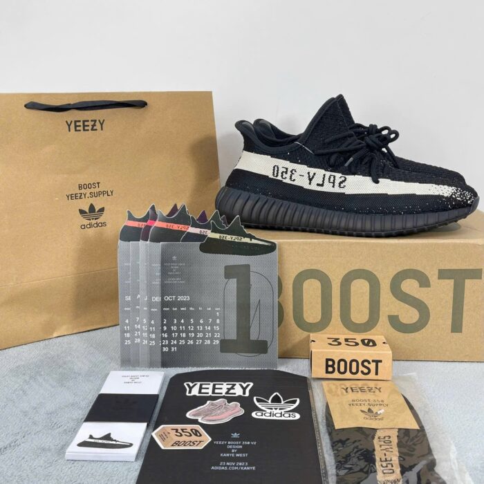 Giay-Adidas-Yeezy-Boost-350-V2-Oreo